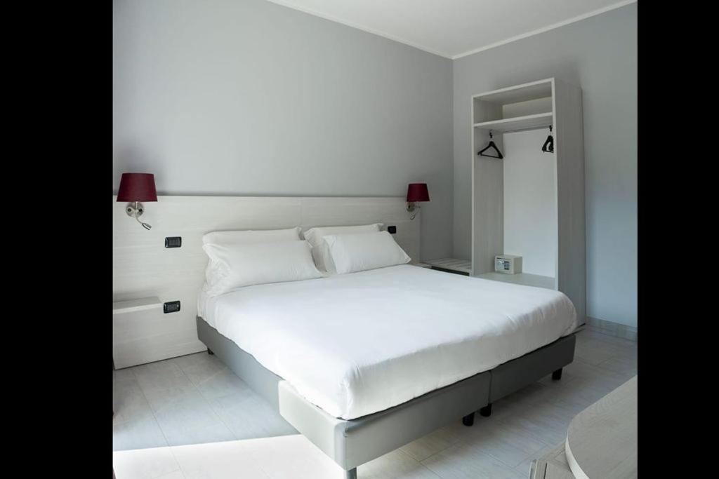 Hotel Pone Sesto San Giovanni Bagian luar foto